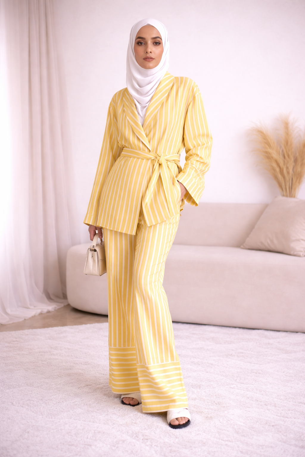 Set Inaya
